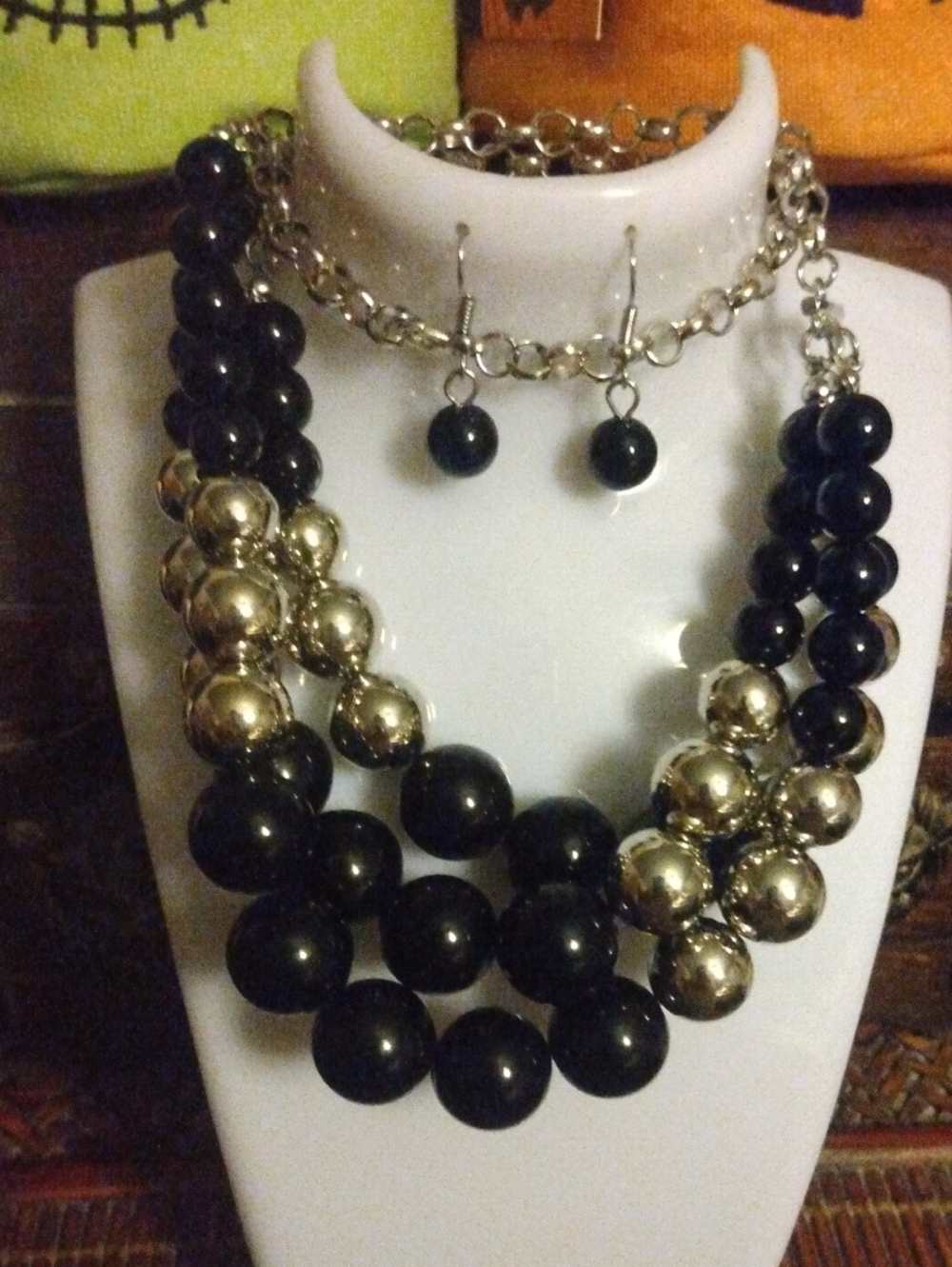 Black & Gold Beaded Necklace and Earrings Like New